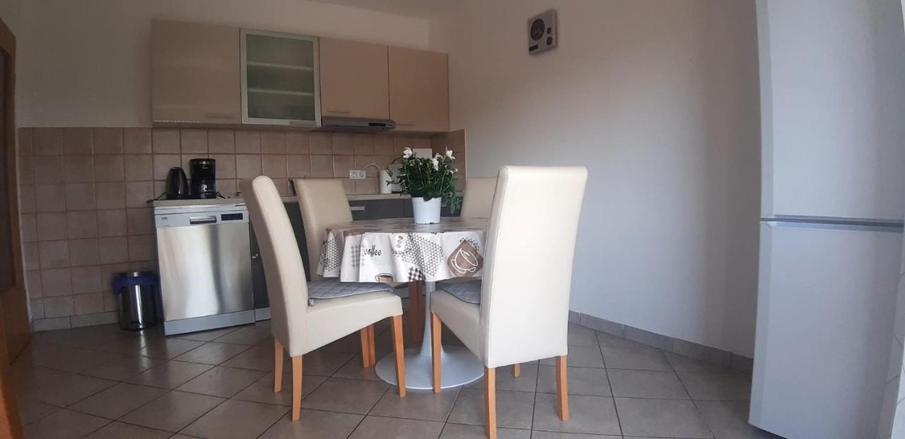 Apartman Lidija Linardici Bagian luar foto